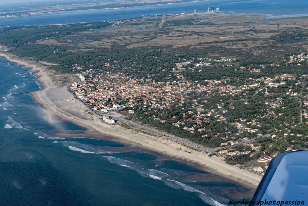 Avec cette photo, on situe la position de Soulac-sur-Mer par rapport à l'estuaire.