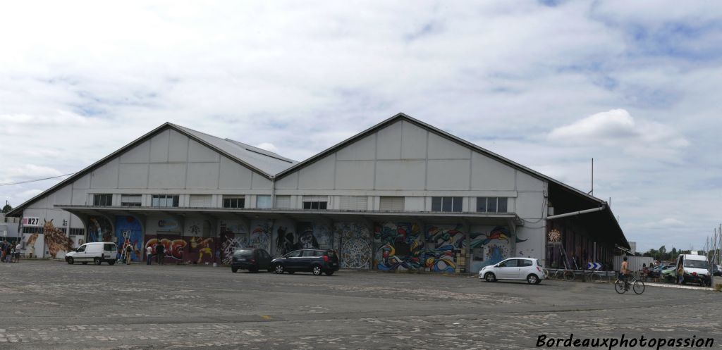 Les quatre immenses murs du hangar 27 ont permis aux graffeurs d'exprimer leur talent.
