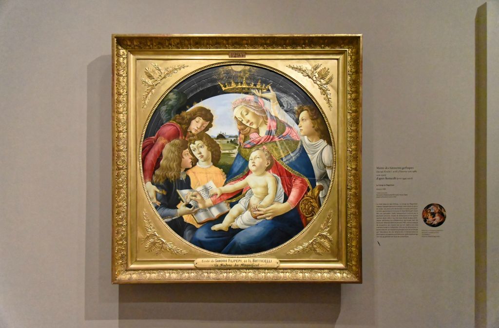 La Vierge du Magificat de Botticelli. Passé maître dans le genre du tondo, format cirulaire très en vogue à Florence.