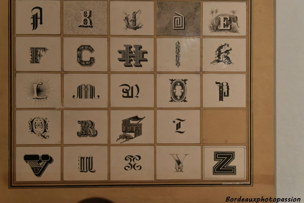 Wagner s'intéresse également à la typographie. Ce premier abécédaire se compose de lettres "parlantes" comme E-lephant.