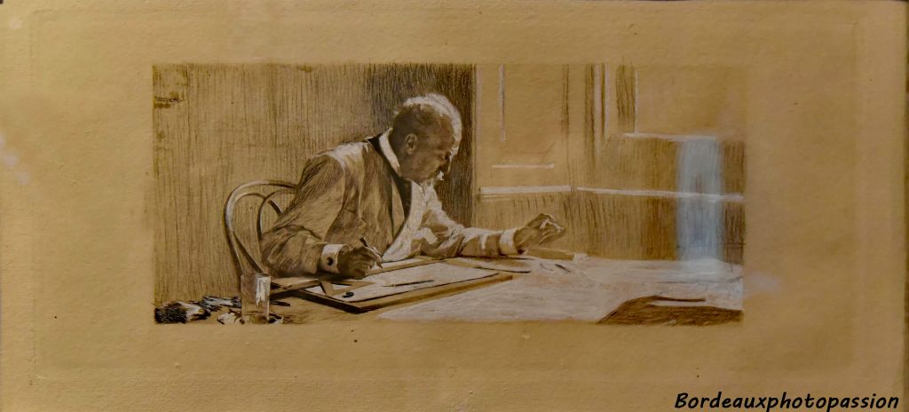 Assis à sa table de travail, l'architecte regarde son dessin un crayon à la main. Pour Wagner, le dessin est le medium de l'architecte (moderne).