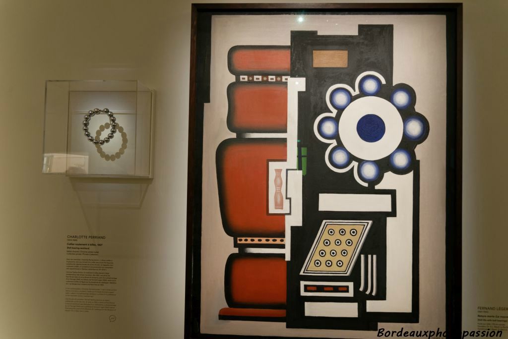 Fernand Léger Nature morte ( le mouvement à billes) 1926 avec le collier roulement à billes que portait Charlotte, symbole et provocation de son appartenance à l'époque mécanique.