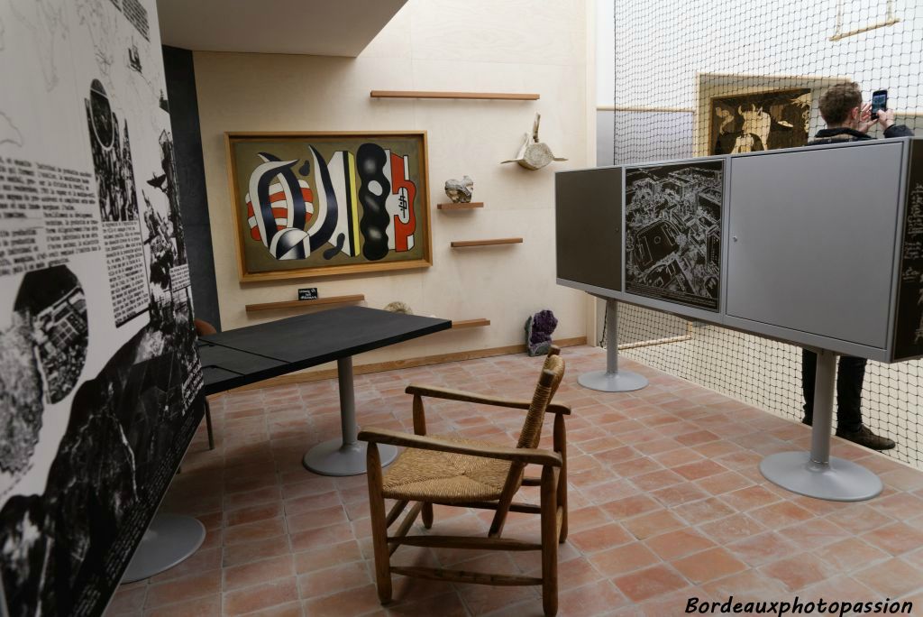 La Maison du Jeune Homme,  Exposition universelle de Bruxelles 1935 Imaginée par Charlotte Perriand, René Herbst et Louis Sognot, un studio de 63 m².