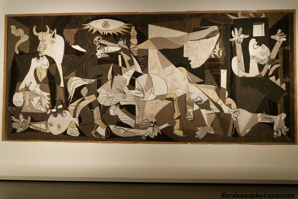 Carton de la tapisserie Guernica réalisé en 1955 à la demande de Pablo Picasso d'après son œuvre Guernica  (1937) par Jacqueline et René Baume-Dürrbach 