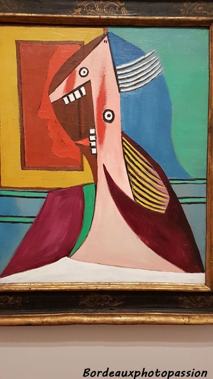 L'ensemble des tableaux magiques semblent prendre naissance en été 1926, quand Picasso peint de nombreuses toiles dans sa villa à Juan-les-Pins.