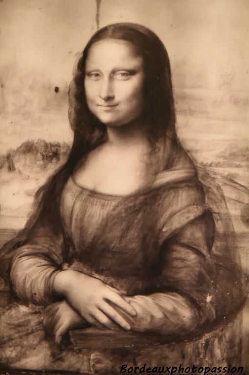 Réflectographie infrarouge du portrait de Lisa del Giocondo. En 1503 Léonard avait commencé le portrait de Lisa Gherardini épouse du marchand de soie Francesco del Giocondo.